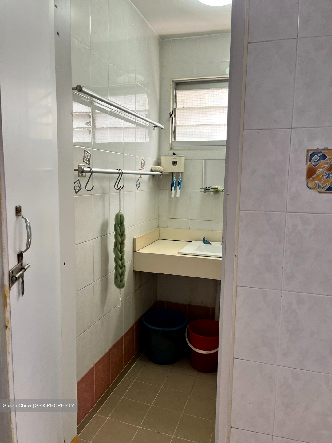 Blk 4 Lew Lian Gardens (Serangoon), HDB 3 Rooms #546203231